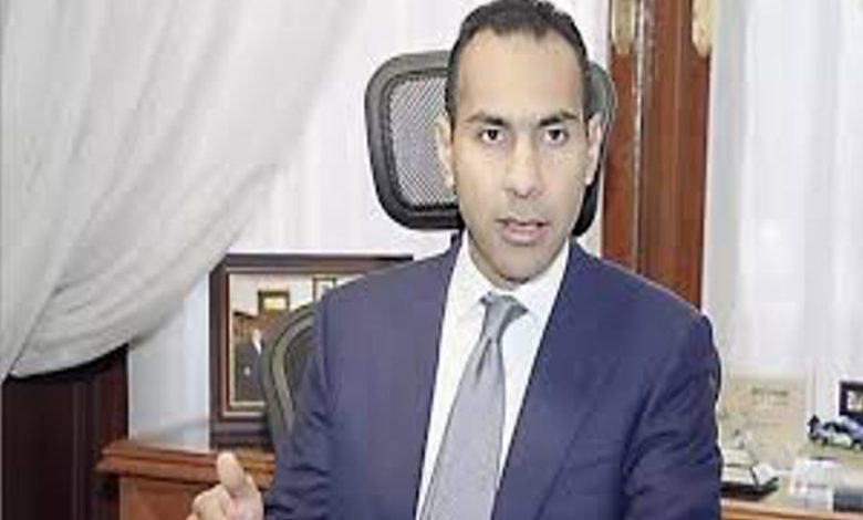 عاكف المغربي يسطر قصة نجاح استثنائية في بنك قناة السويس