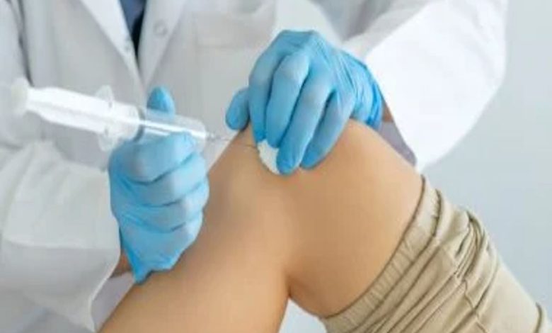 حقن الكورتيزون.. دليلك الشامل لفوائد "الستيرويد" ومحاذير استخدامه