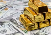 بسبب الحرب الأمريكية الإيرانية.. لماذا يفضل المستثمرون "الدولار" على الذهب في الوقت الراهن؟