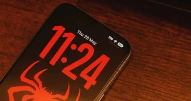 ميزة سرية.. ما هو سر الخط الصغير أسفل بطارية الآيفون؟