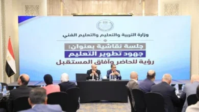 وزير التربية والتعليم خلال لقائه مع رؤساء التحرير والإعلاميين والمفكرين